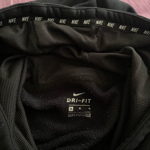 Nike Dri-Fit Logo Hoodie || M - Picture 6 of 6